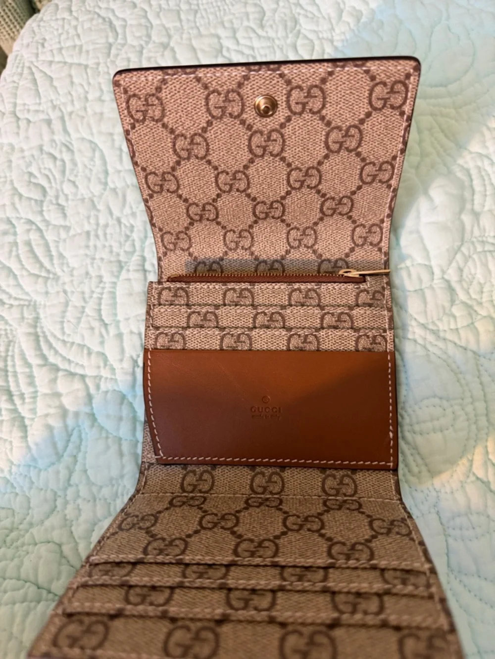 Gucci Brown Leather Compact Wallet with White Stitching - Picture 11 of 12